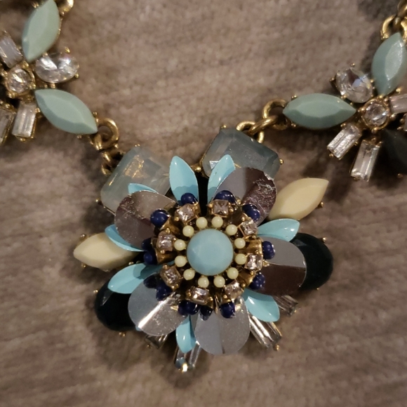 Loft Statement Floral Necklace - Picture 2 of 6